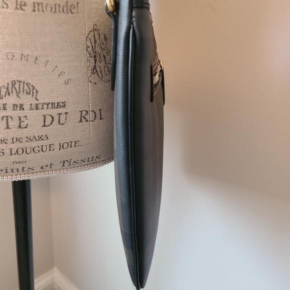 Burberry Elevated Smoked Check Beckley Slim Crossbody Chocolate Black - Picture 6 of 16